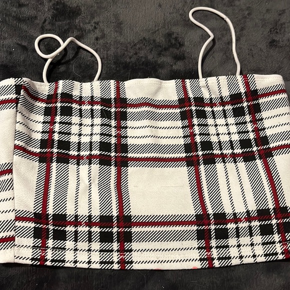 plaid cropped tank top size large. - Picture 1 of 2